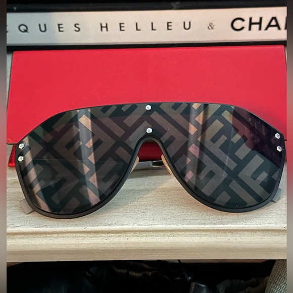 Authentic Fendi FF Sunglasses - Picture 1 of 3